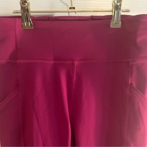 Lululemon Pink High-Waisted Leggings - Picture 2 of 8